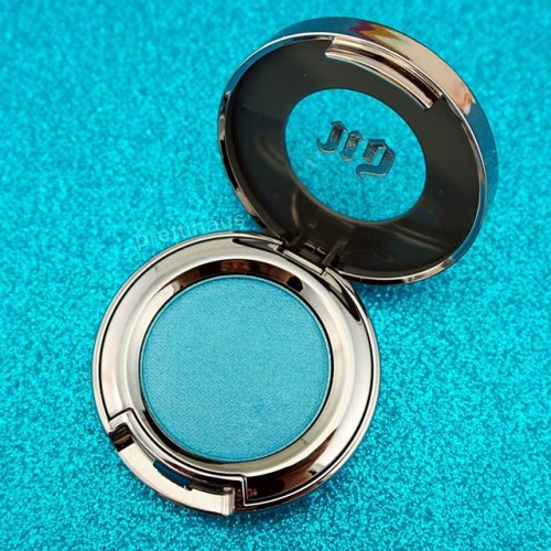 2018-08-14_urbandecay_urbandecaymakeup_ud_udjunkie_urbandecaycosmetics_peace_peaceeyeshadow_blue_makeup_igmakeup_instamakeup_instabeauty_motd_motdmakeup_makeupoftheday
